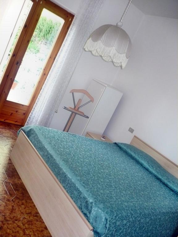 Appartamento Michela Brenzone sul Garda Quarto foto